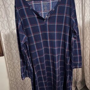 Croft & Barrow- Navy Plaid Sleep Dress- SO COMFY